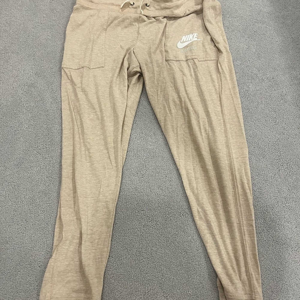 Nike Tan Lightweight Sweatpants Relaxed Fit Joggers